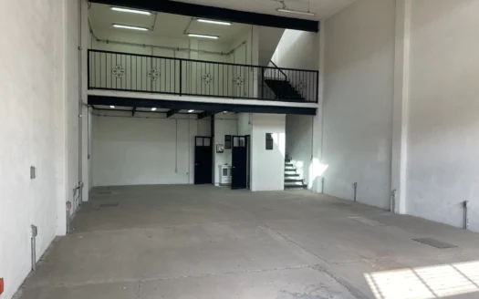 Bodega en renta de 256 m2 en libramiento surponiente Querétaro