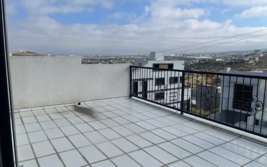 Bodega en renta de 256 m2 en libramiento surponiente Querétaro